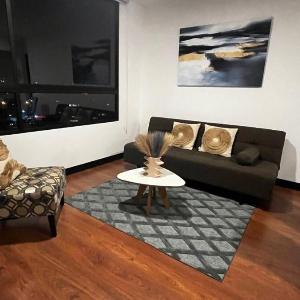 Comfortable apartment for 3 to 6 near Carolina and Quicentro