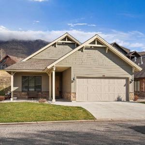 Trappers Ridge Home Stunning Mountain Views and Family Fun