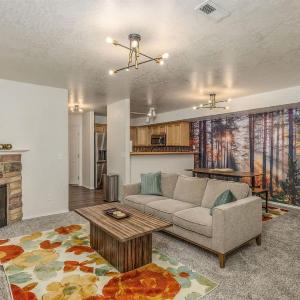 The Corbin Park Cozy Corner- Post Falls Modern Townhome