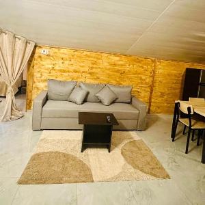 CASAWyW 4 apartament cu 5 camere