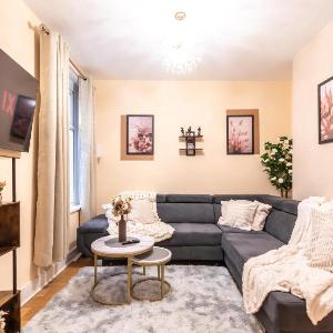 Open Mind Property - Hot Tub  Garden  3 Bedroom
