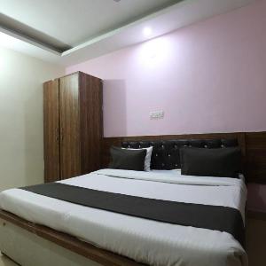 Collection O DLF Phase 3 Metro Station Gurgaon Formerly Krishnay Residency
