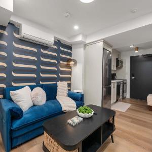The McCaul by Casa Hotels Basement Suite Chinatown