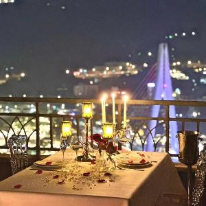 Chongqing Bluebell Homestay Jiefangbei Branch
