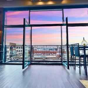 Downtown Sleeps 8 By Cedar Point & Sports Force!