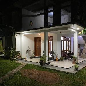 Thisara Villa