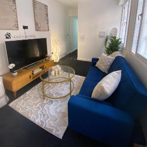 2 Bed Apartment JQ Central Birmingham with Workspace & Fast WiFi by Homeservation
