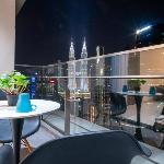 KLCC View Suites with balcony at The Manor Residence 