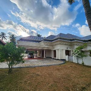 Abida Mansion 4BHK Near MCP Convention Centre Irinjalakuda