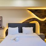 Elysium Tower Studio by DWT Apartments Kitchen & City View 