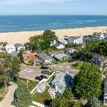 House Haven steps from North Beach walk to town