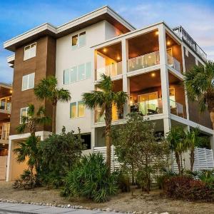 Top Deck Estate