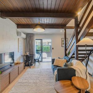 Sherborne Courtyard Retreat 1br with Parking