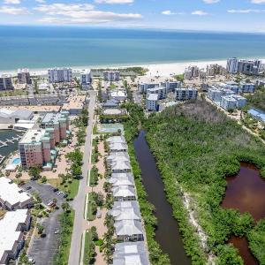 Ft Myers Beach Escape Walk to Beach Pool Spa