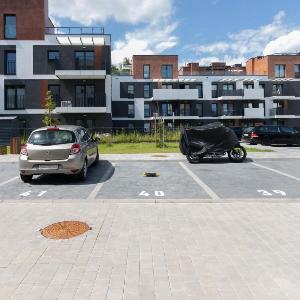 Elegant Apartment Katowice with Parking & AC by Noclegi Renters