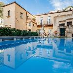 Amalfi Resort Rooms with pool 