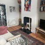 Central Dublin 2-Bed House Sleeps 4 WiFi 