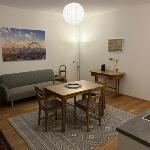 Erdgeschosswohnung mit Garage und Innenhof - westliches Wien