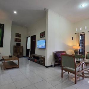 Omah Tentrem Homestay Jogja