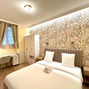 Apartment - 85 sqm - Grenelle - 8p