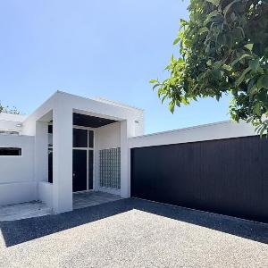 Designer 6BR Home Backyard Direct Park Access