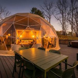 Sky Dome - Romantic Stay Hot Tub Wi-Fi AC & Heat