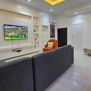 Premium Cozy Contemporary Space in Lekki Phase 1
