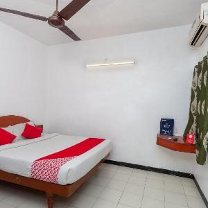OYO Hotel Bliss Inn