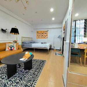 Shanghai Hills & Zinn Changle Road Homestay