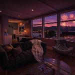Chic Central Queenstown Retreat- Newly Renovated