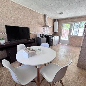 Departamento en planta baja con patio y estacionamiento - Sexta Sección Mendoza