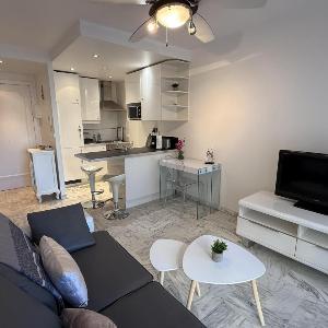 Central Studio in Cannes Near The Martinez - 2351