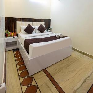 Hotel Emerald Suites & Banquet by Aura