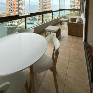 Piso con vista al mar céntrico precio único