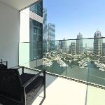 Modern 1 Bed Apartment with full Dubai Marina view