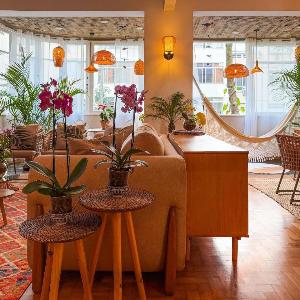Mediterranean Oasis in Copacabana Steps from the Sea and Arpoador