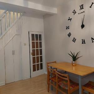 Open Mind Property- Hot tub Sauna & Free Parking