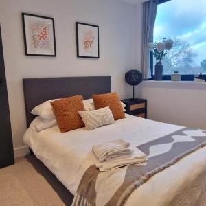 Open Mind Property - New Build 1 Bed with Free Parking