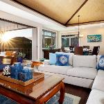 PiH: Blue Sky Hale Gorgeous home with amazing views Kamuela
