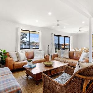 Beach Haus - Pet Friendly - 2 Mins Walk to Beach