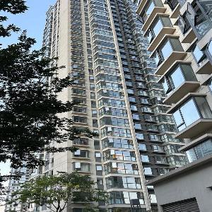 Annie Apartment 2105