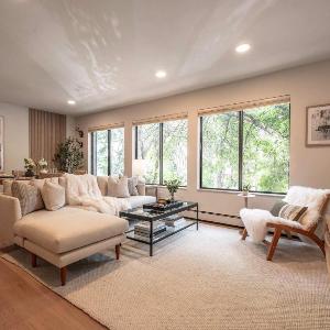 Modern 2BR 1BA with AC in the Heart of Aspen!