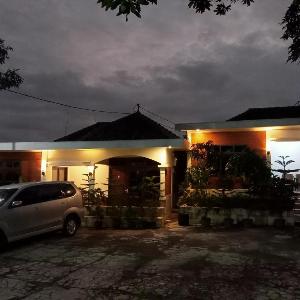 Grand Pakemsari Hotel & Resort