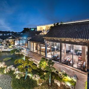 Suzhou Shantang Street Jiangnan Palace Silk Hotel