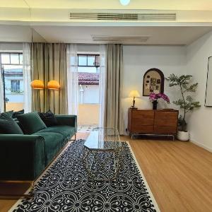 Shanghai Hills & Zinn Sunshine BnB
