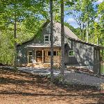 McDonald Lakeside Cottage