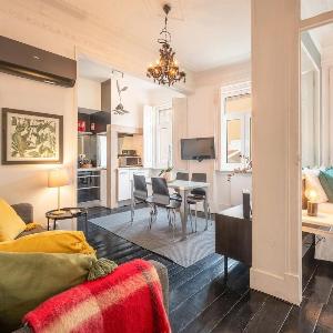 Heritage Apartment w Balcony in Bairro Alto