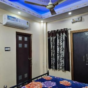 chinar park couple friendly hotel