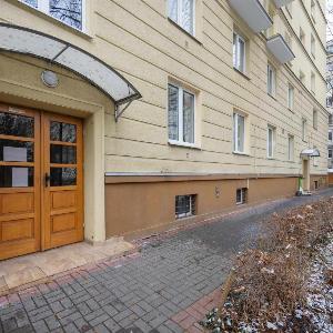 Tasteful and Spacious Two Bedroom Apartment by Noclegi Renters