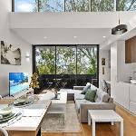 Urban One-Bedroom Near UNSW Hospitals Light Rail Parking Sydney